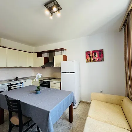 Sunny House 304 Three Bedroom