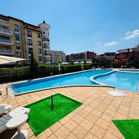 Apartman Sunny House 304 Three Bedroom Napospart